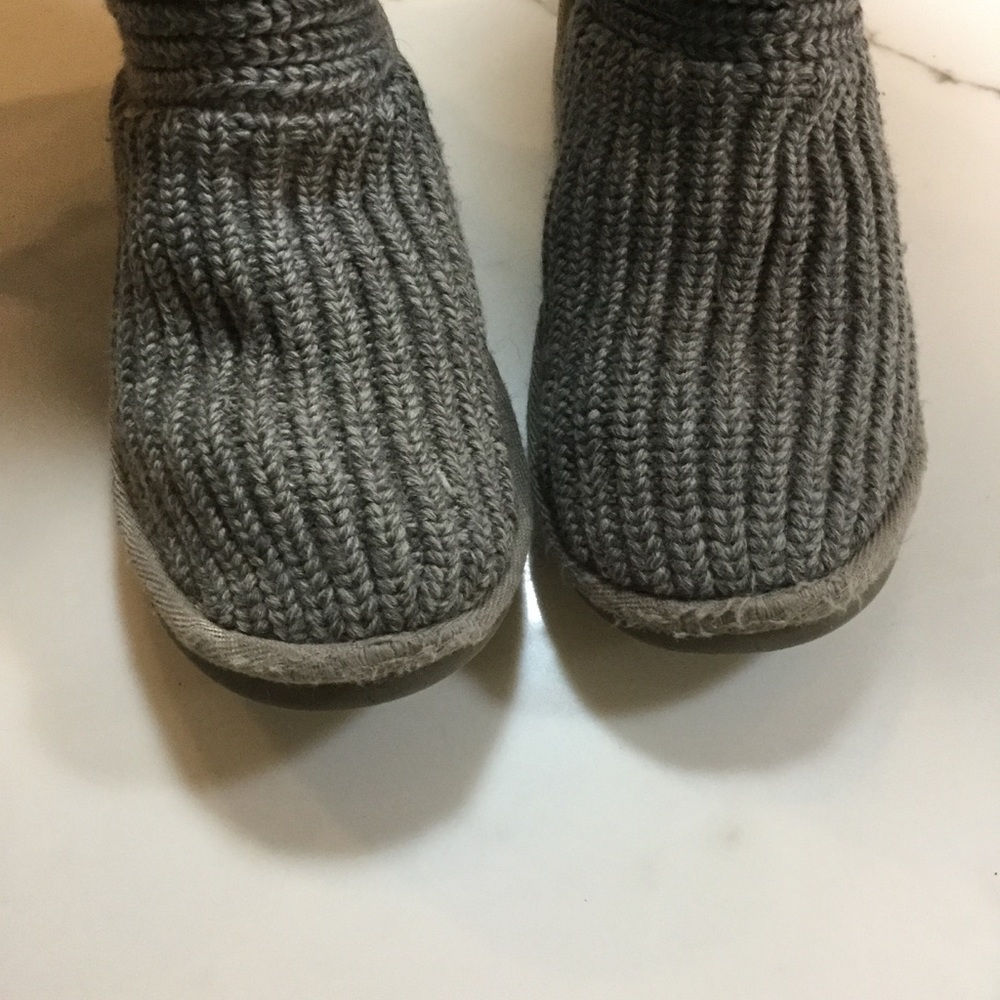 Grey UGG Cardy Boots - Picture 4 of 7